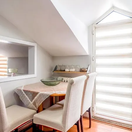 Apartment Chic Modern Flat With Terrace In Florya