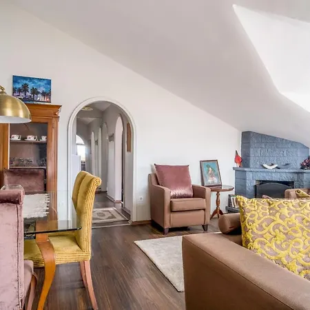 Chic Modern Flat With Terrace In Florya Apartment *